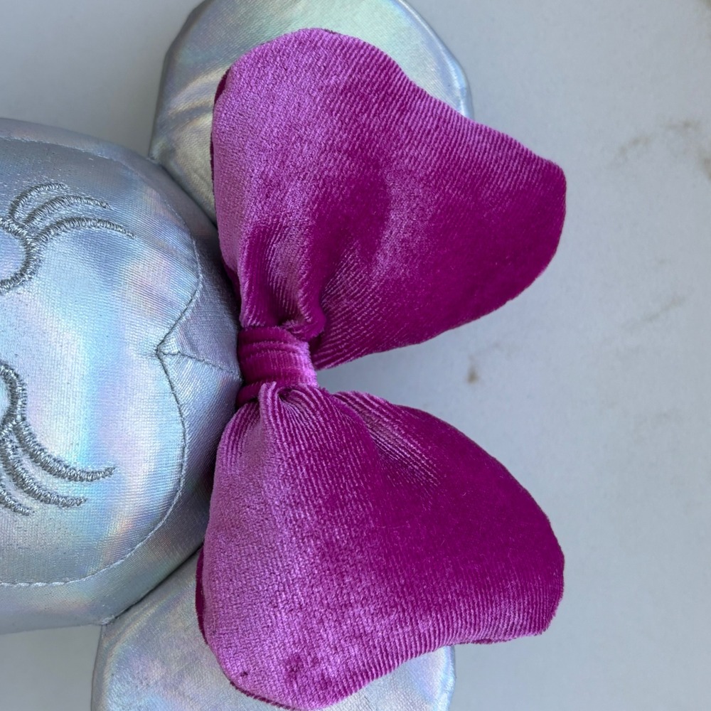 Disney Parks 100 Years Wonder Minnie Mouse Iridescent Silver Platinum Plush - Picture 13 of 14